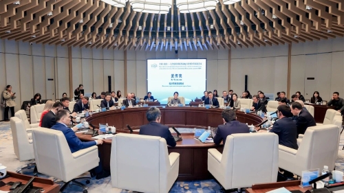 中国（山东）—上合组织国家推动地方经贸合作圆桌会议暨产业链供应链合作对接会举行